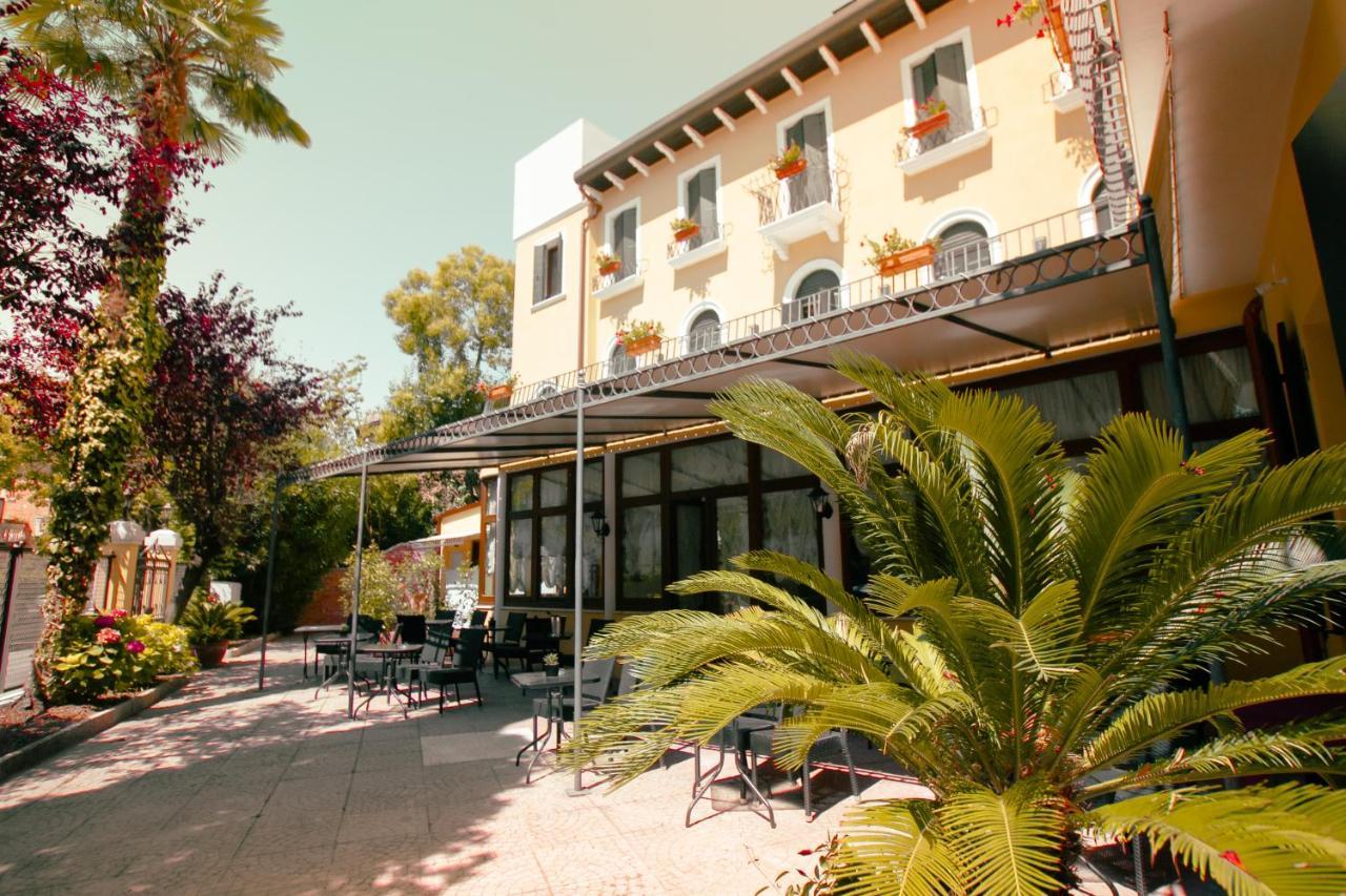Hotel Villa Edera Lido di Venezia Exterior foto